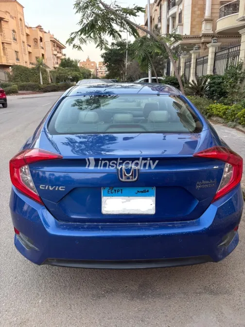 Honda Civic 2018 Blue Automatic Used for Sale in Greater Cairo ( Cairo + Giza) - 4