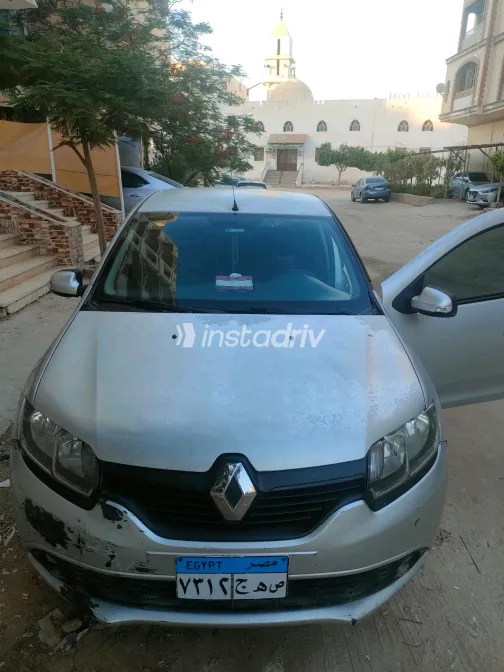 رينو سانديرو 2016 رمادي أوتوماتيك مستعملة للبيع في القاهرة الكبرى ( القاهرة - الجيزة) - 2