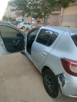 Renault Sandero 2016 Gray Automatic Used for Sale in Greater Cairo ( Cairo + Giza)