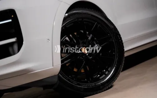 Porsche Cayenne 2026 Gray Automatic New for Sale in Giza - 3