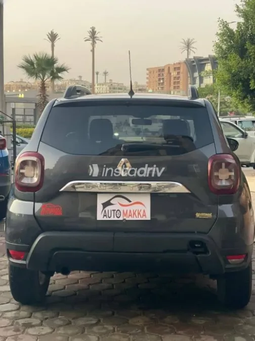Renault Duster 2019 Gray Automatic Used for Sale in Giza - 2