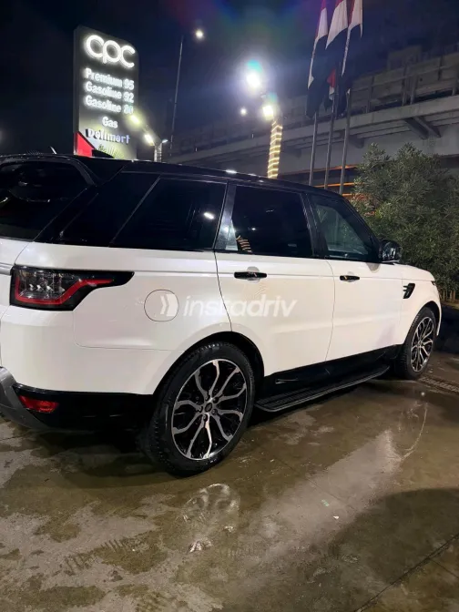 Land Rover Range Rover 2021 White Automatic Used for Sale in Greater Cairo ( Cairo + Giza) - 2