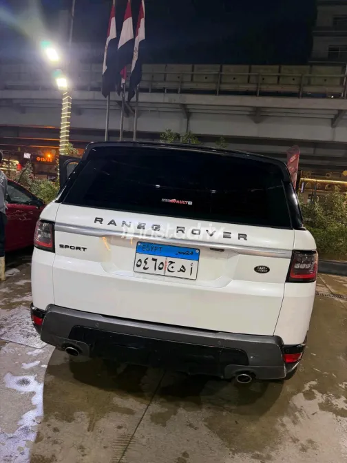 Land Rover Range Rover 2021 White Automatic Used for Sale in Greater Cairo ( Cairo + Giza) - 3