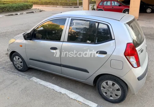 Hyundai I10 2010 Silver Manual Used for Sale in Greater Cairo ( Cairo + Giza) - 4