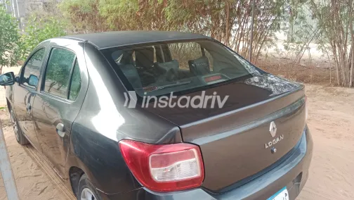 Renault Logan 2016 Dark Gray Automatic Used for Sale in Greater Cairo ( Cairo + Giza) - 4