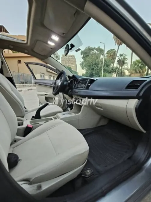 Mitsubishi Lancer 2016 Silver Automatic Used for Sale in Giza - 9