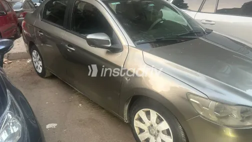 Peugeot 301 2014 Champagne Automatic Used for Sale in Greater Cairo ( Cairo + Giza) - 5