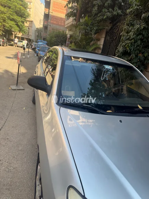 Hyundai Elantra 2010 Silver Automatic Used for Sale in Greater Cairo ( Cairo + Giza) - 6