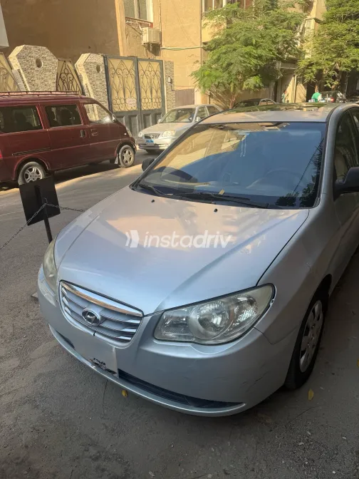 Hyundai Elantra 2010 Silver Automatic Used for Sale in Greater Cairo ( Cairo + Giza) - 10