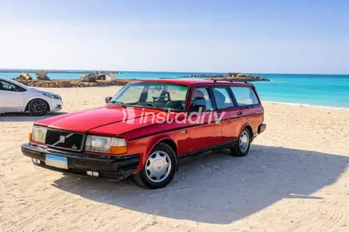 Volvo 240 1978 Red Manual Used for Sale in Greater Cairo ( Cairo + Giza) - 1