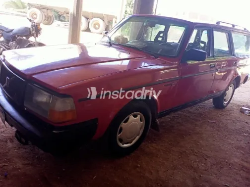 Volvo 240 1978 Red Manual Used for Sale in Greater Cairo ( Cairo + Giza) - 9
