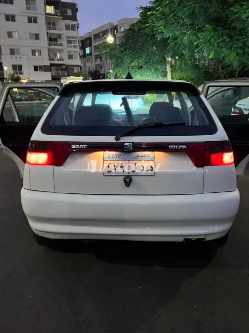 Seat Ibiza 1999 White Manual Used for Sale in Greater Cairo ( Cairo + Giza) - 4