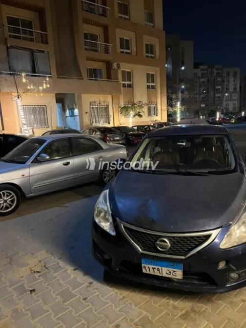 Nissan Tiida 2014 Dark Blue Automatic Used for Sale in 6 October - 5