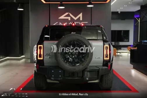 Gmc Hummer EV 2025 Gray Automatic Used for Sale in Nasr city - 5
