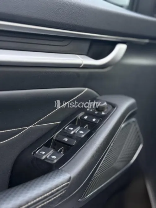 Geely Emgrand 2026 Silver Automatic Used for Sale in Cairo - 8