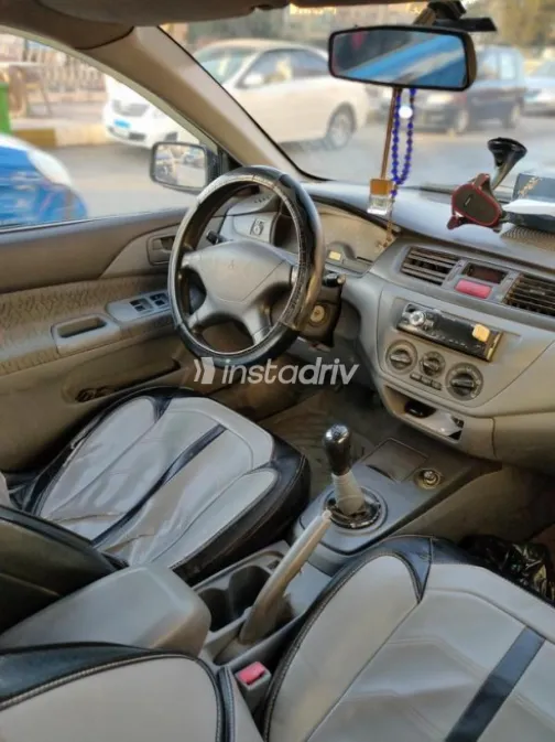 Mitsubishi Lancer 2001 Dark Blue Manual Used for Sale in Mokattam - 7
