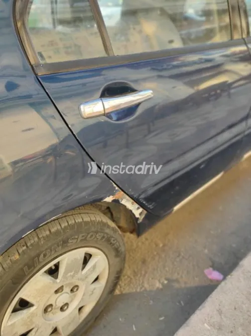 Mitsubishi Lancer 2001 Dark Blue Manual Used for Sale in Mokattam - 9