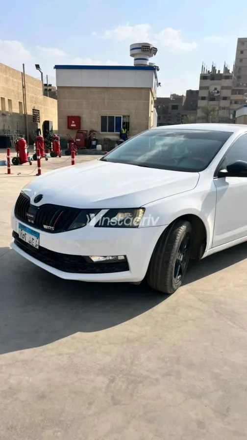 Skoda Octavia 2020 White Automatic Used for Sale in Greater Cairo ( Cairo + Giza) - 6