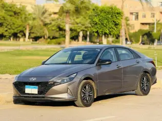 Hyundai Elantra 2022 Brown Automatic Used for Sale in Cairo