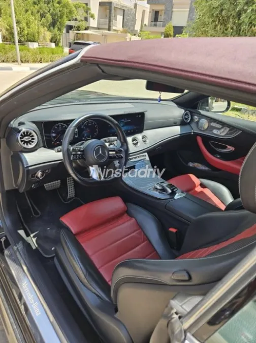 Mercedes E 200 2021 Black Automatic Used for Sale in Sheikh Zayed City - 4