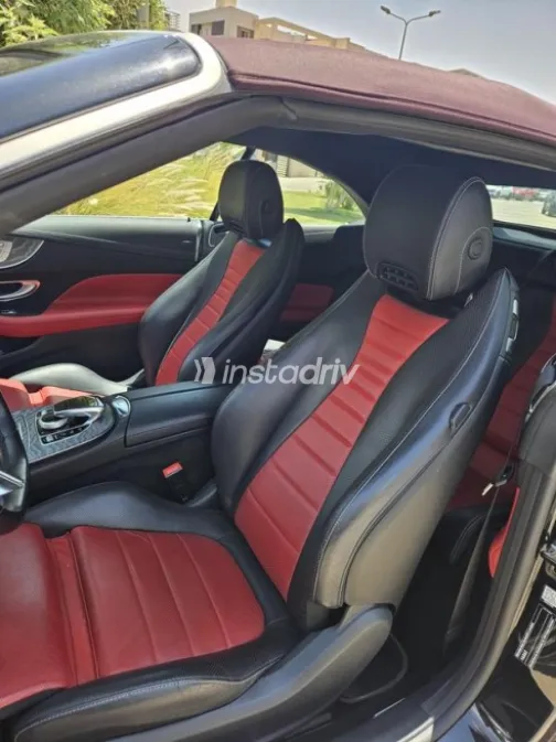 Mercedes E 200 2021 Black Automatic Used for Sale in Sheikh Zayed City - 5