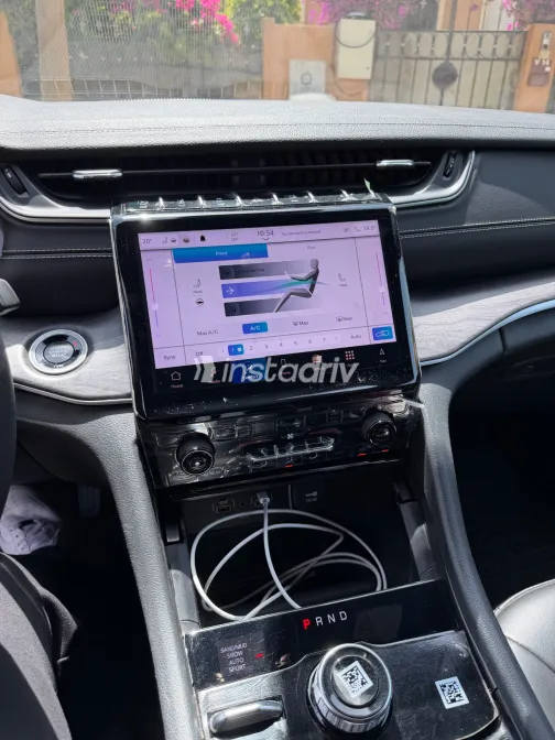 Jeep Grand Cherokee 2025 Silver Automatic Used for Sale in Greater Cairo ( Cairo + Giza) - 1