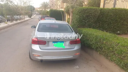 بي ام دبليو 318 2016 فضي أوتوماتيك مستعملة للبيع في القاهرة الكبرى ( القاهرة - الجيزة) - 3