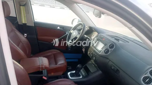 Volkswagen Tiguan 2009 White Automatic Used for Sale in Greater Cairo ( Cairo + Giza) - 9