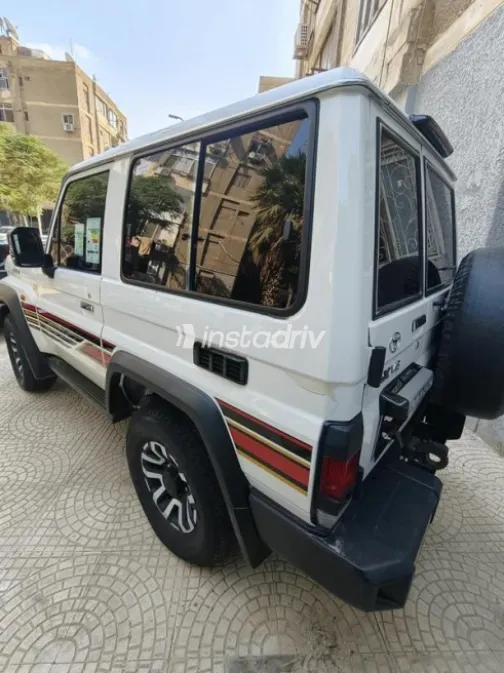 Toyota Land Cruiser 2025 White Automatic Used for Sale in Nasr city - 4