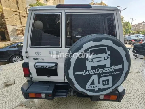 Toyota Land Cruiser 2025 White Automatic Used for Sale in Nasr city - 6