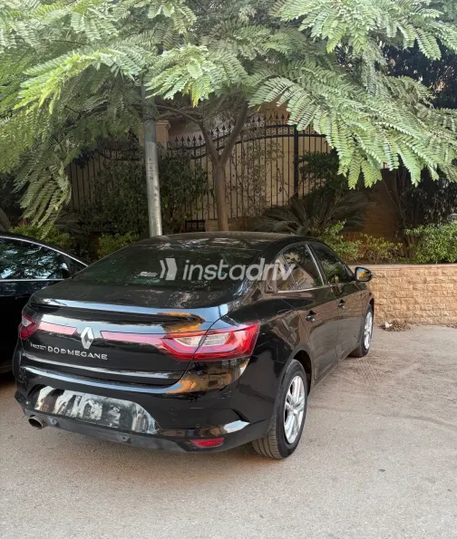 رينو ميجان 2021 أسود CVT مستعملة للبيع في القاهرة الكبرى ( القاهرة - الجيزة) - 1