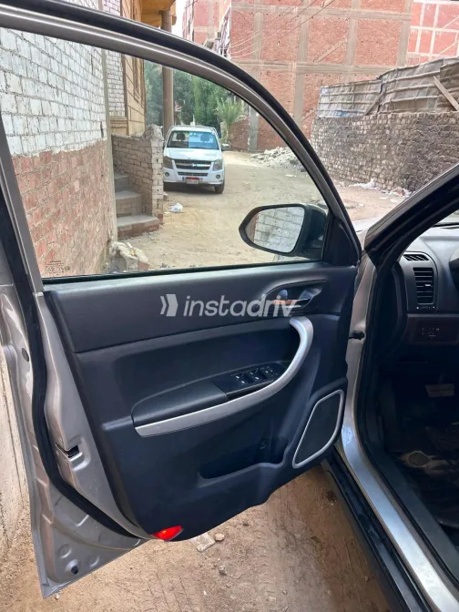 Changan CS 35 2021 Silver Automatic Used for Sale in Greater Cairo ( Cairo + Giza) - 7