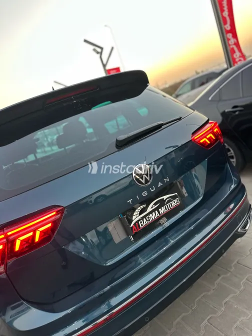 Volkswagen Tiguan 2023 Dark Gray Automatic Used for Sale in Greater Cairo ( Cairo + Giza) - 8