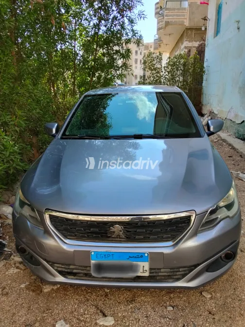 Peugeot 301 2019 Silver Automatic Used for Sale in Greater Cairo ( Cairo + Giza) - 1