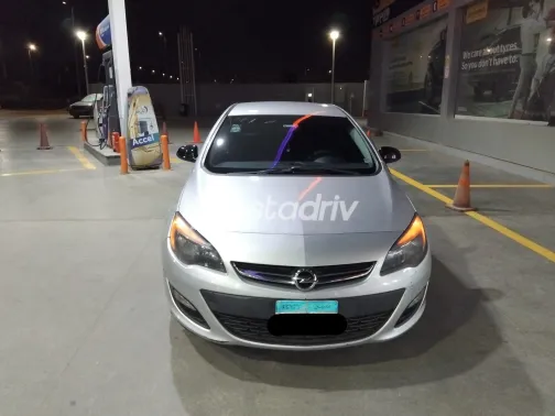 Opel Astra 2021 Gray Automatic Used for Sale in Greater Cairo ( Cairo + Giza) - 5