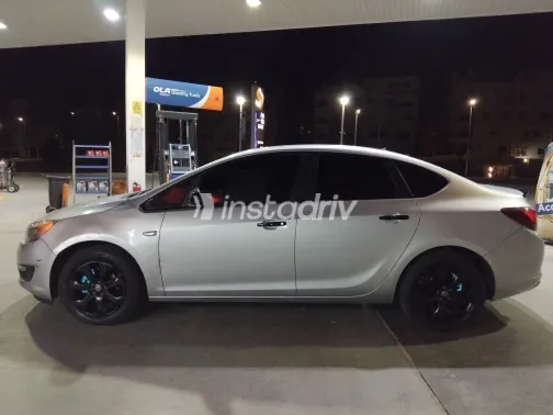 Opel Astra 2021 Gray Automatic Used for Sale in Greater Cairo ( Cairo + Giza) - 6