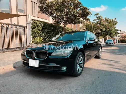 BMW 740 2010 Black Automatic Used for Sale in Cairo - 1