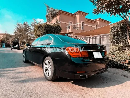 BMW 740 2010 Black Automatic Used for Sale in Cairo - 8