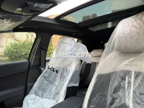 Kia Sportage 2027 Gray Automatic New for Sale in Nasr city - 3