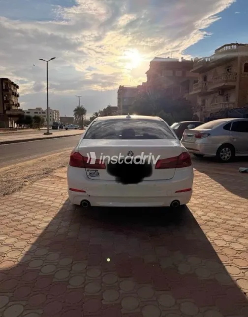 BMW 740 2019 White Automatic Used for Sale in Greater Cairo ( Cairo + Giza) - 1