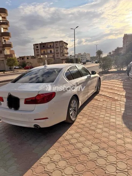 BMW 740 2019 White Automatic Used for Sale in Greater Cairo ( Cairo + Giza) - 2