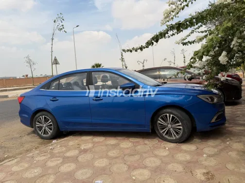 MG 5 2021 Blue Automatic Used for Sale in Greater Cairo ( Cairo + Giza) - 5