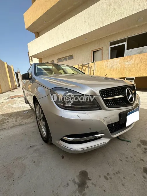 مرسيدس C 250 2012 فضي أوتوماتيك مستعملة للبيع في القاهرة الكبرى ( القاهرة - الجيزة) - 6