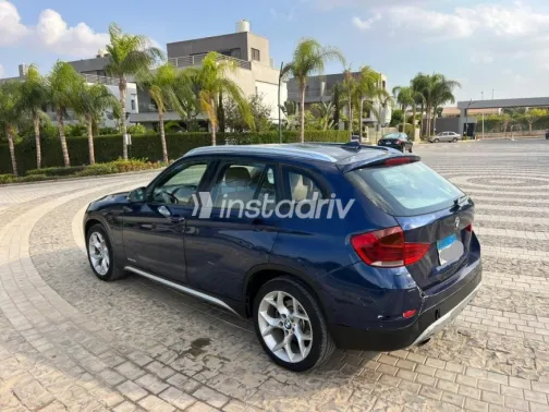 BMW X1 2014 Dark Blue Automatic Used for Sale in Sheikh Zayed City - 5