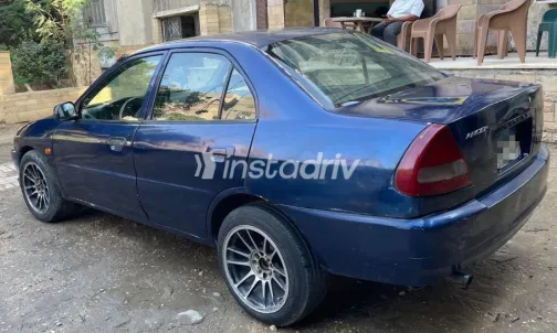 Mitsubishi Lancer Crystala 1998 Blue Manual Used for Sale in Cairo - 3