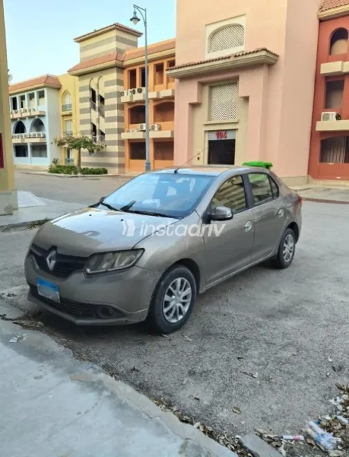 Renault Logan 2014 Gold Manual Used for Sale in El Mahalla - 4