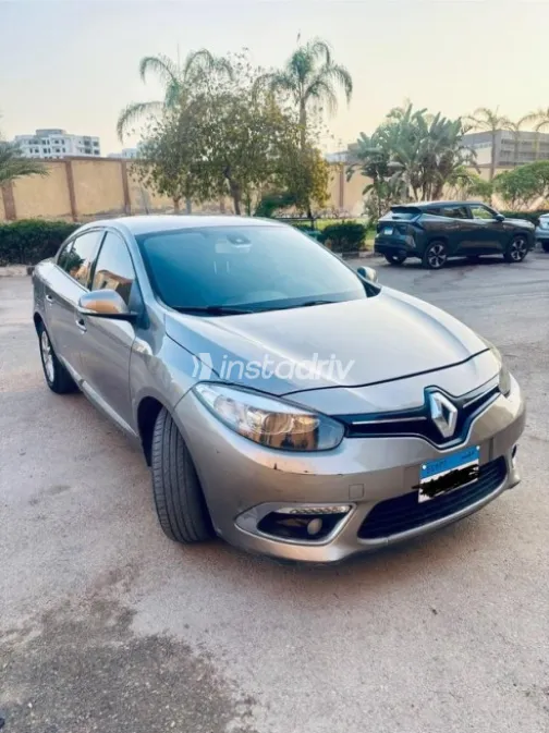 Renault Fluence 2016 Bronze Automatic Used for Sale in Cairo - 2