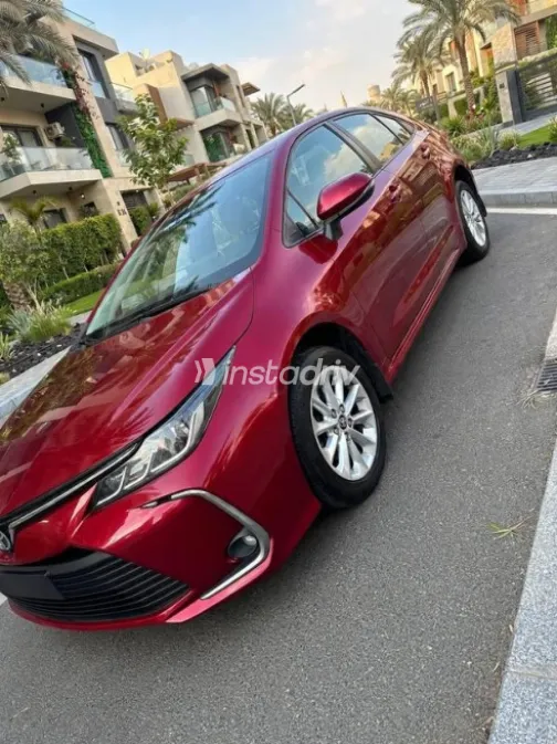 Toyota Corolla 2019 Red Automatic Used for Sale in 6 October - 3