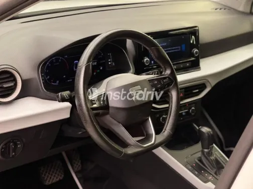 Seat Arona 2022 White Automatic Used for Sale in Tanta - 4