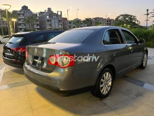 Volkswagen Jetta 2007 Gray Automatic Used for Sale in Cairo - 9